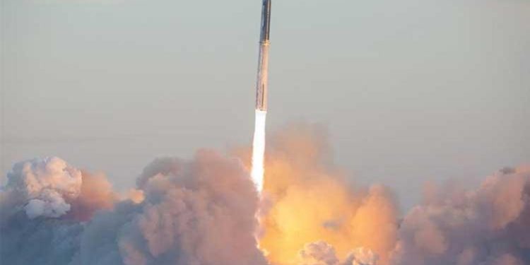 SpaceX’in Starship roketi kalkıştan 2,5 dakika sonra patladı