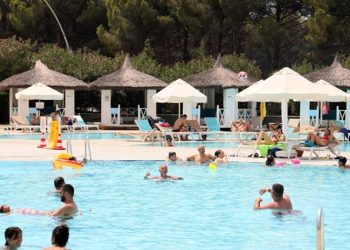 Turizmciler orta tatilden ümitli