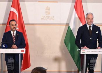 Türkiye’den Macaristan’a savunma sanayi çıkarması