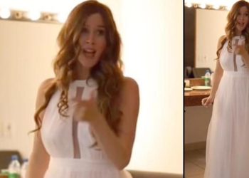 Ünlü müzikçi dolabındaki eski elbiseyle evlendi: Tansiyon olmasın diye düğüne kimseyi çağırmadılar