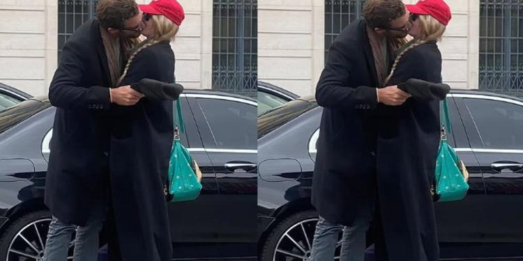 Ünlü oyuncunun o anları çok konuşulmuştu: Bu tek taraflı bir öpüşme