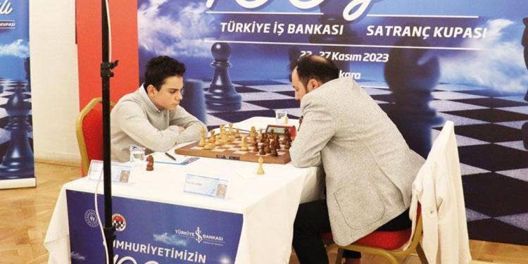 Ustalar ataklarını 100. yıl için yaptı