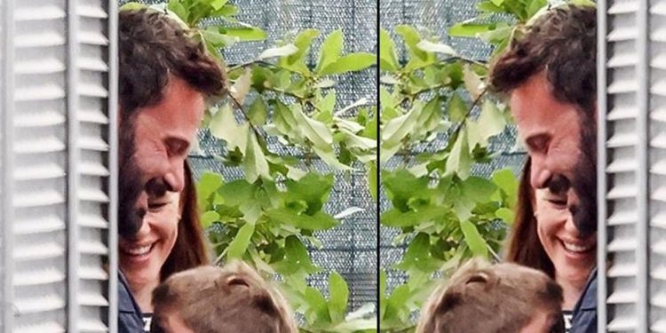 Yeni karısı kıskançlık krizleri geçiriyor:  Boşandıktan sonra birbirlerini sevdiler