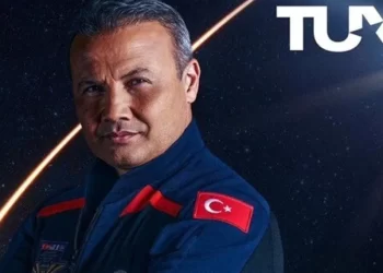 Bakan Kacır, ilk Türk astronotun uzaya gideceği tarihi açıkladı