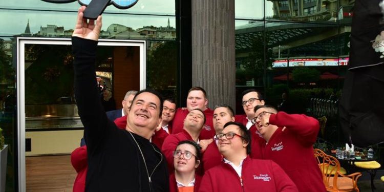 Acun Ilıcalı: Onlara bakınca masumiyeti  görüyorsunuz