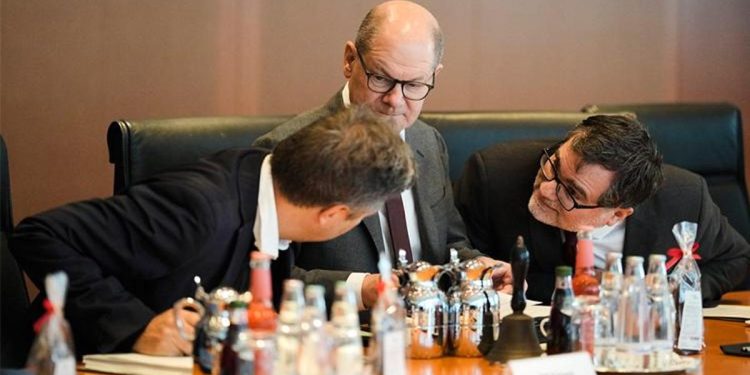 Almanya’da bütçe krizi: Görüşmeler çıkmaza girdi