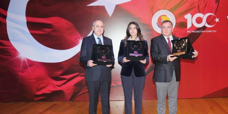 Asırlık marka mükafatı Başak’ın