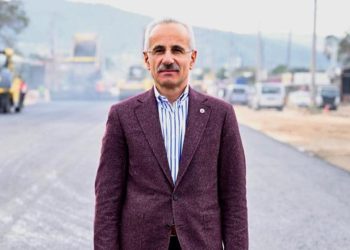 Bakan Uraloğlu açıkladı! İki dev projede birinci adım