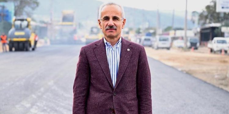Bakan Uraloğlu açıkladı! İki dev projede birinci adım