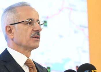 Bakan Uraloğlu açıkladı: Tren gecikmeleri en az düzeye çekilmesi hedefleniyor