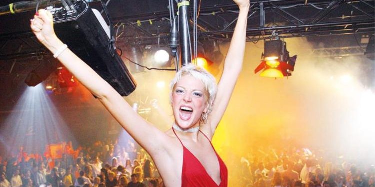 Berna Öztürk: Kimsenin ağzına sakız vermem