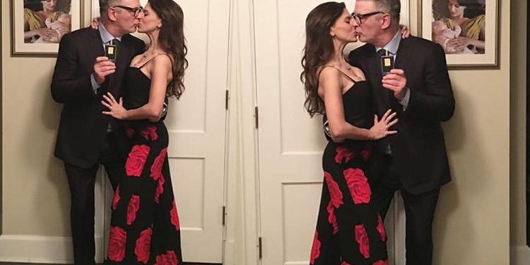 Bir sonbahar günü birbirlerine vurulmuşlardı…. Yıllar aşkın ateşini söndüremedi… “Mutlu evliliğin sırrı, karımı süratlice öpmek’