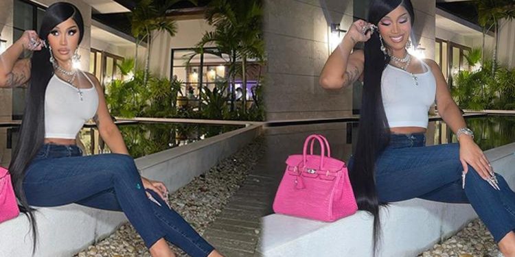 Birinci darbeyi toplumsal medyadan vurdular! Ünlü çift 6 yıllık evliliklerinde sona geldi… ‘Seni taşımaktan yoruldum’