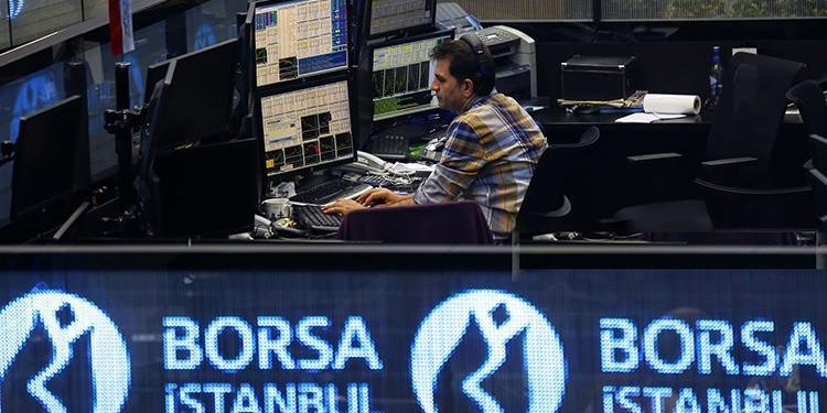 Borsa yatay seyirle açıldı