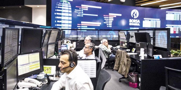 Borsada satış baskısı sürüyor