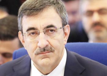 Cevdet Yılmaz: Büyümede birinciyiz