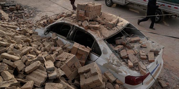 Çin’de can kaybı 148’e yükseldi