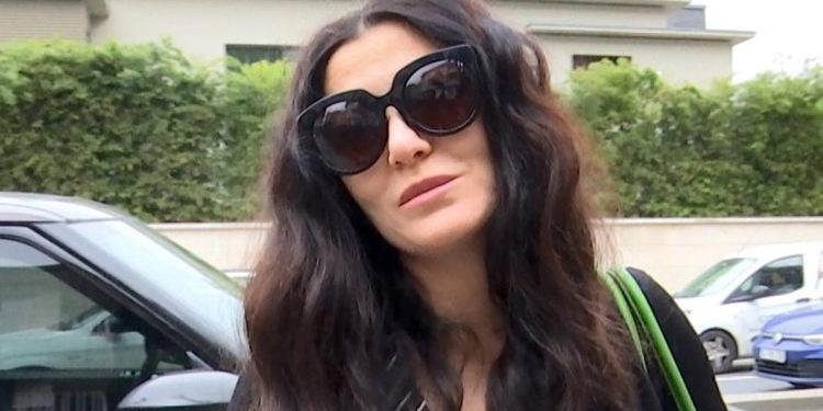 Deniz Çakır: Eşimle hâlâ sevgili üzereyiz