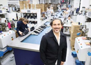 Dev markayı Türkiye’de üretime ikna etti… Ayakkabıya 75 milyon dolarlık yeni fabrika