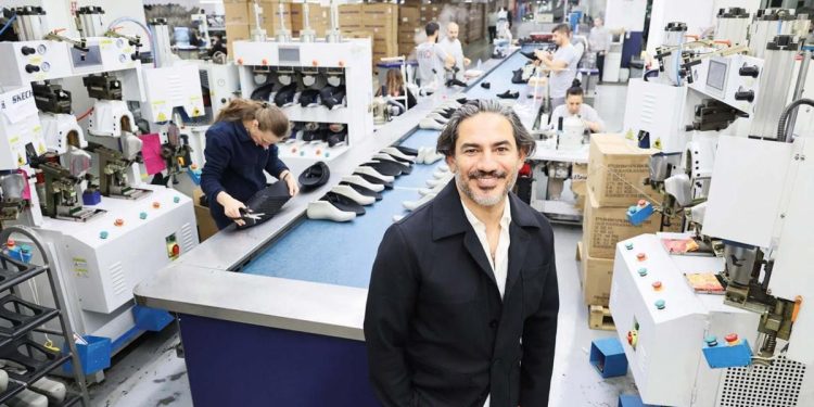 Dev markayı Türkiye’de üretime ikna etti… Ayakkabıya 75 milyon dolarlık yeni fabrika