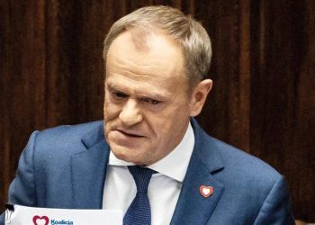 Donald Tusk yeni başbakan… Polonya’da 8 yıl sonra popülist idare gitti