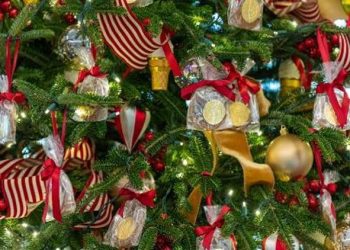 Dünya önderlerinden peş peşe Noel kutlaması