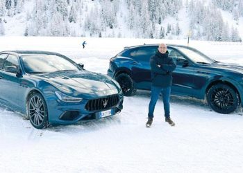 Dünyanın en süratli Sedan arabasını kullandım