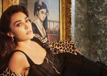 Esra Bilgiç: Geçmiş devir aşkları hepimizin hayali