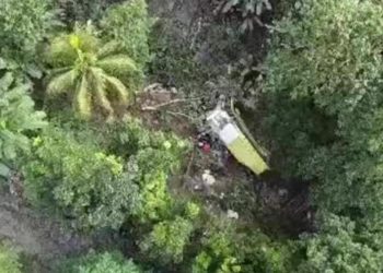 Filipinlerde feci kaza: 17 meyyit, 11 yaralı