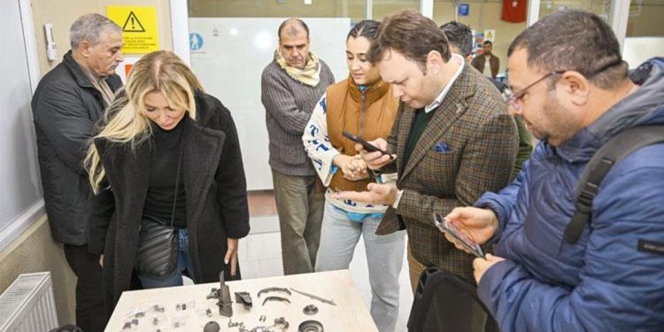 Gözünü yükseklere çevirdi