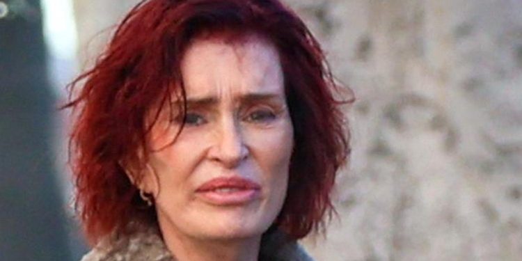 Her sabah iki saat banyo…Uykusuz geceler…. Kendi etti, kendi buldu… Sonunda yıkıntıya döndü