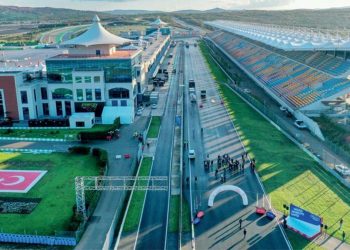 Intercity’ye ‘pisti boşalt’ yazısı