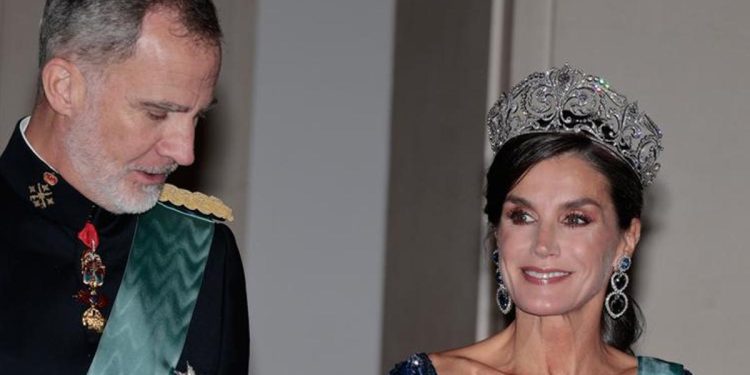 İspanya kraliyet ailesini sallayan yasak aşk argümanı: Kraliçe Letizia, Kral Felipe’yi kardeşinin eski kocasıyla mı aldattı?