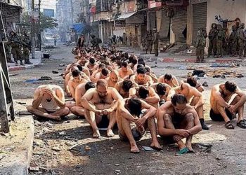 İsrail’in yarı çıplak götürdüğü bu esirler kim