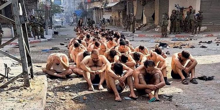 İsrail’in yarı çıplak götürdüğü bu esirler kim