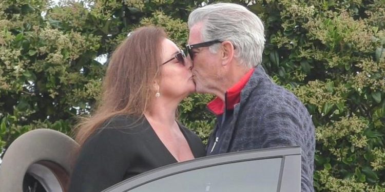 ‘Karımın her kıvrımını başka seviyorum’ demişti… Bizimki aşk değil aşktan öte