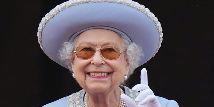 Kraliçe Elizabeth vefatından sonra kimseye yük olmak istememiş