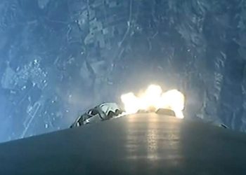 Kuzey Kore’den sonra artık de Güney Kore… Birinci yerli askeri casus uydusu yörüngeye gönderildi