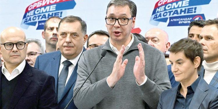 Muhalefet tez etti: Belgrad’da hile yaptılar! Sırbistan’da zafer Vucic’in partisinin