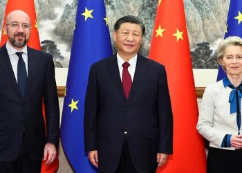 Pekin’de kritik zirve! 4 yıl sonra birinci defa yüz yüze görüştüler…