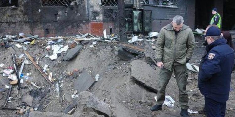 Rusya gece yarısı saldırdı: Kiev’de 53 yaralı