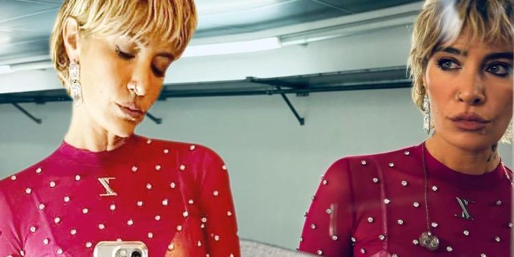 Sıla’dan kulis pozu