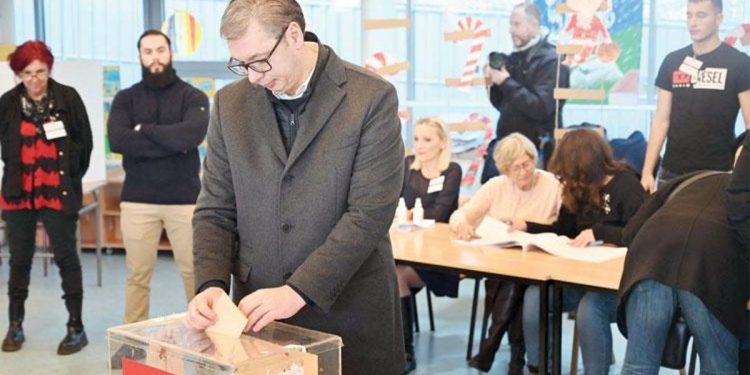 Sırbistan sandık başında