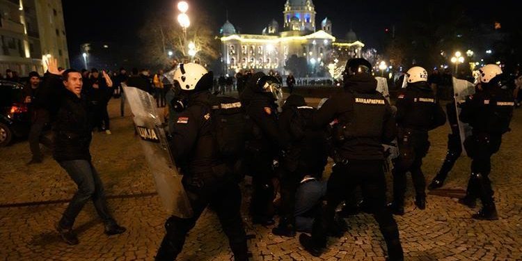 Sırbistan’da seçim sonrası protestolar
