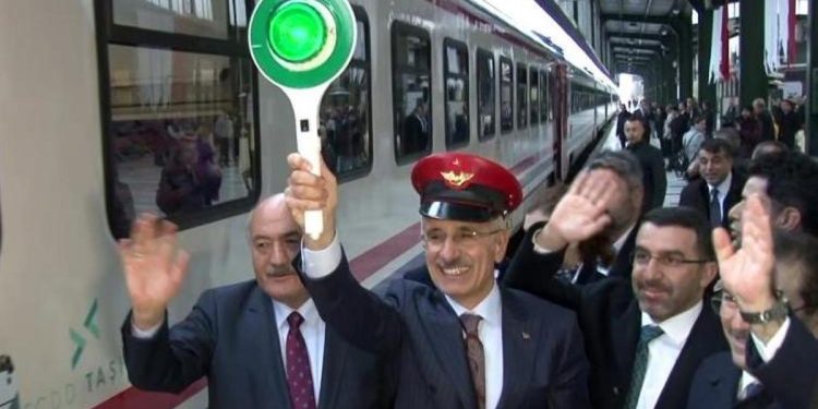 Turistik Doğu Ekspresi seferlerine başladı