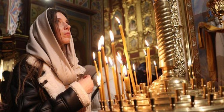 Ukrayna Noel’i Batı ile tıpkı gün kutladı