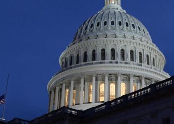 Ukrayna yardımına Senato pürüzü