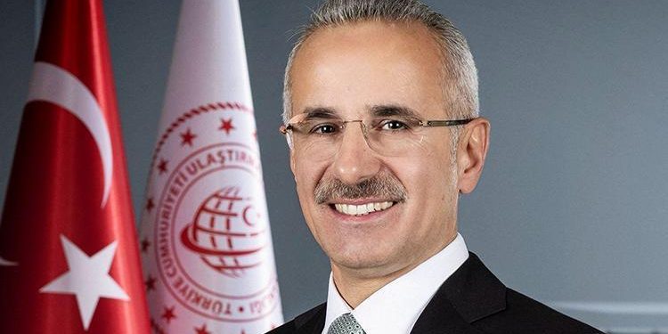 Ulaştırma ve Altyapı Bakanı Abdulkadir Uraloğlu: 120 günlük yasal kayıtsız aygıt kullanım müddeti, 180 güne uzatılacak