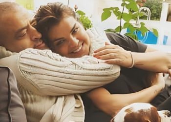 Ünlü müzikçi eşinin vefatıyla yıkılmıştı… ‘Beraber yaşamak istediğimizi tek başıma yaşattı hayat’