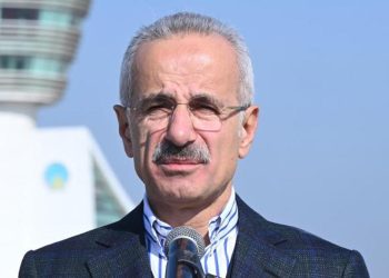 Uraloğlu açıkladı: Havayoluyla seyahat eden yolcu sayısı 199 milyonu geçti